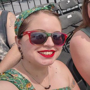 Meet your Posher, Hadasseh